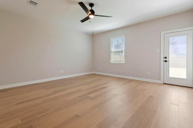 1035 Rosewood Trail, Beasley, TX 77417