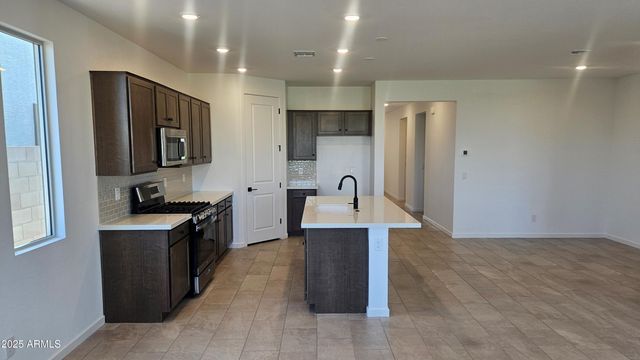 15598 W HACKAMORE Drive, Surprise, AZ 85387