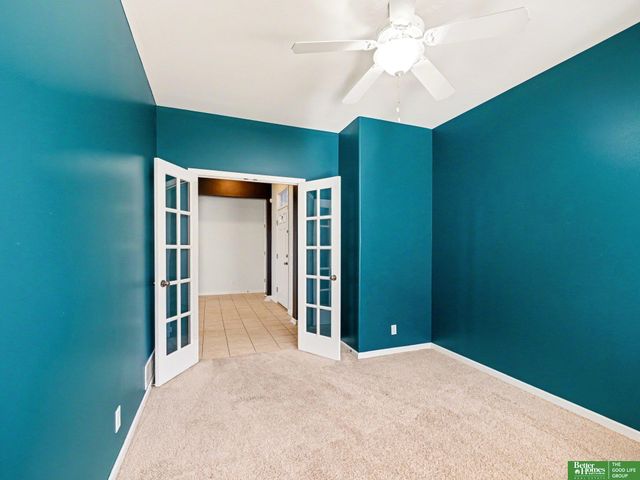 9406 S 28 Avenue, Bellevue, NE 68147
