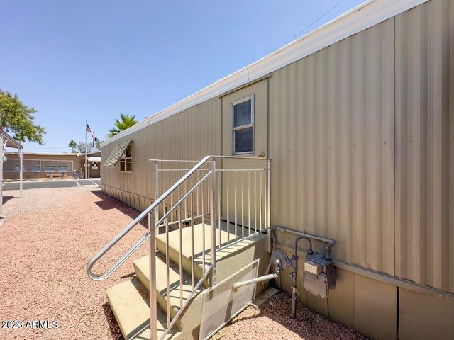 929 N DELAWARE Drive 8, Apache Junction, AZ 85120