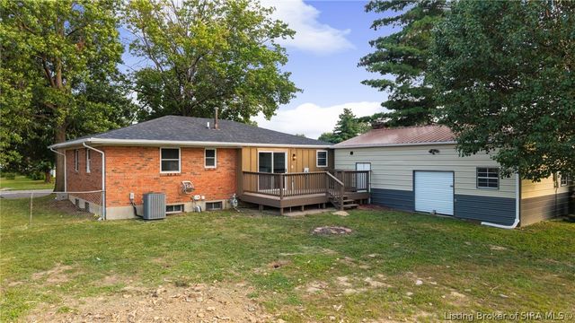 2321 Crums Lane, Jeffersonville, IN 47130
