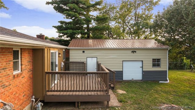 2321 Crums Lane, Jeffersonville, IN 47130