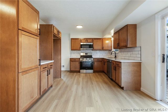 2321 Crums Lane, Jeffersonville, IN 47130
