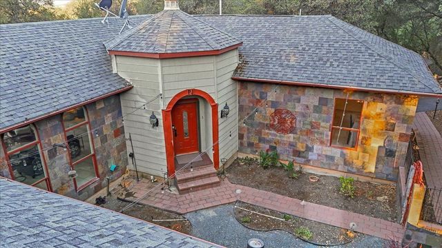 15873 Woodlake Ct, Grass Valley, CA 95949