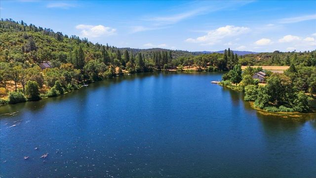 15873 Woodlake Ct, Grass Valley, CA 95949