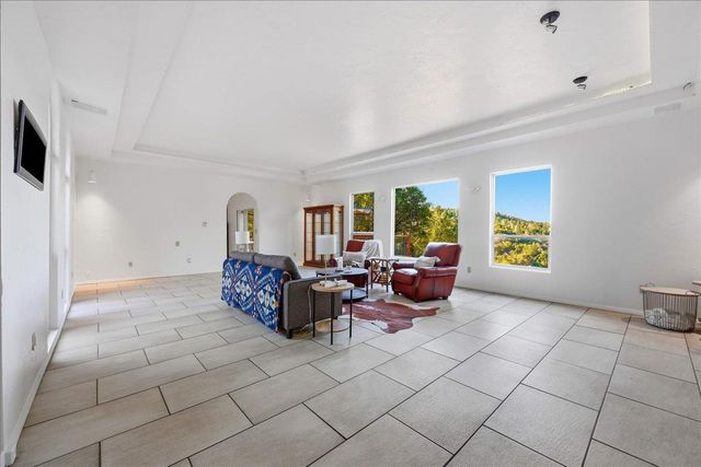 15873 Woodlake Ct, Grass Valley, CA 95949