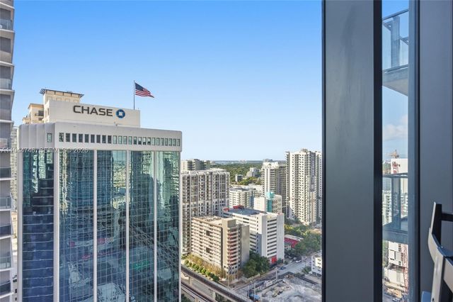 88 SW 7th St 2302, Miami, FL 33130