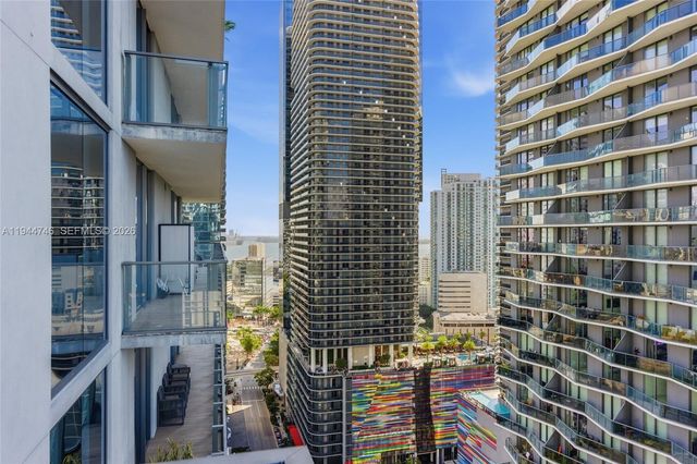 88 SW 7th St 2302, Miami, FL 33130