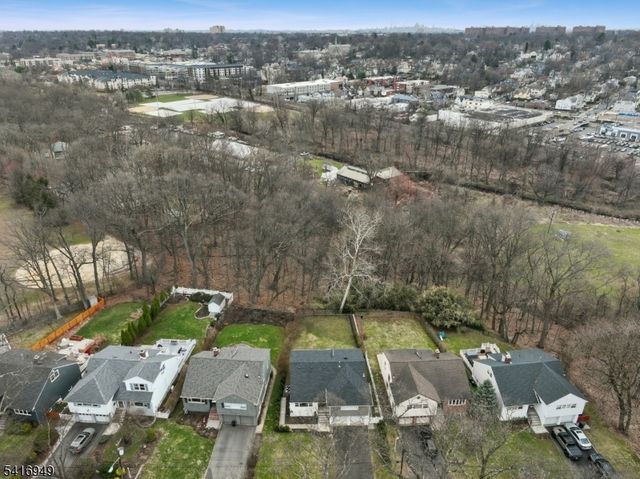 10 Maplewood Ave, Maplewood Twp., NJ 07040