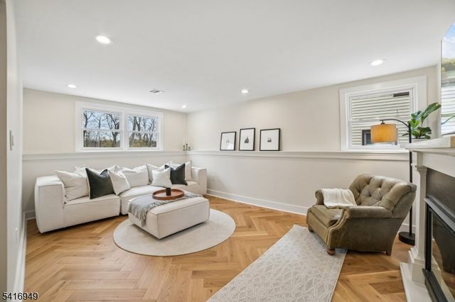 10 Maplewood Ave, Maplewood Twp., NJ 07040