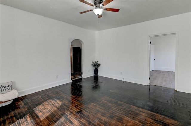 1013 S 4th Street, Atchison, KS 66002