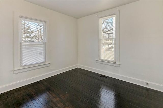 1013 S 4th Street, Atchison, KS 66002