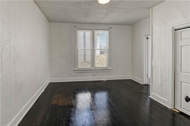 1013 S 4th Street, Atchison, KS 66002