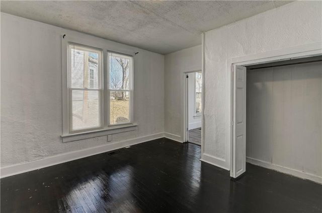 1013 S 4th Street, Atchison, KS 66002