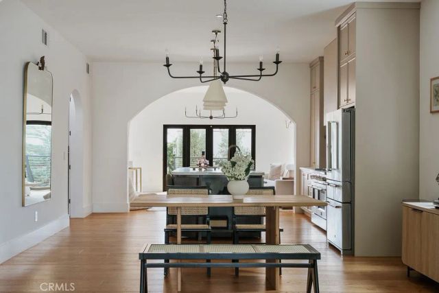 5142 Brynhurst Avenue, Los Angeles, CA 90043