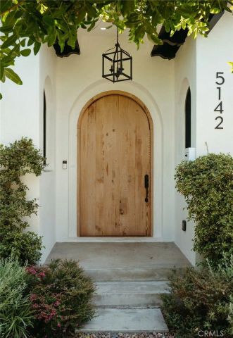 5142 Brynhurst Avenue, Los Angeles, CA 90043