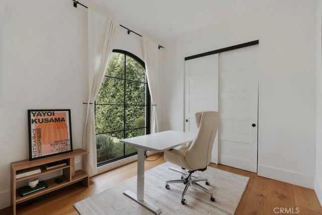 5142 Brynhurst Avenue, Los Angeles, CA 90043