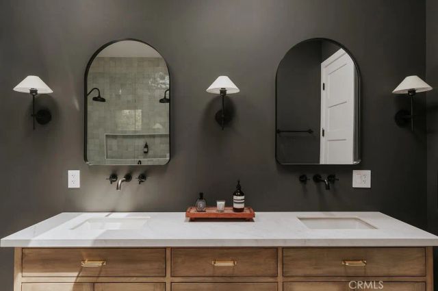 5142 Brynhurst Avenue, Los Angeles, CA 90043