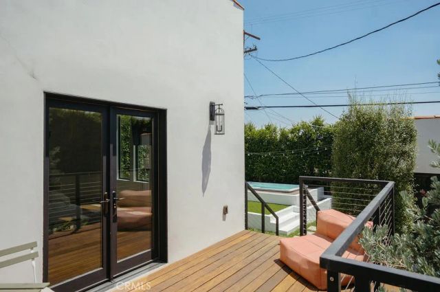 5142 Brynhurst Avenue, Los Angeles, CA 90043