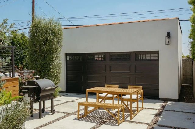 5142 Brynhurst Avenue, Los Angeles, CA 90043