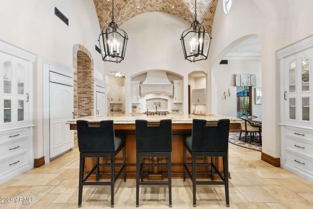 9926 E KEMPER Way, Scottsdale, AZ 85255