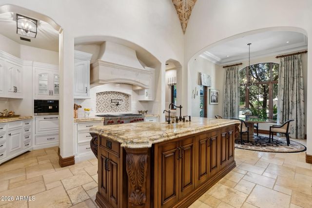 9926 E KEMPER Way, Scottsdale, AZ 85255