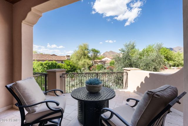 9926 E KEMPER Way, Scottsdale, AZ 85255