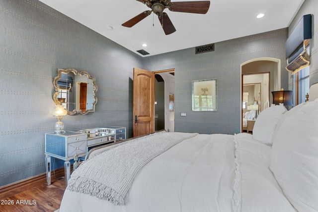 9926 E KEMPER Way, Scottsdale, AZ 85255