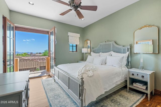 9926 E KEMPER Way, Scottsdale, AZ 85255