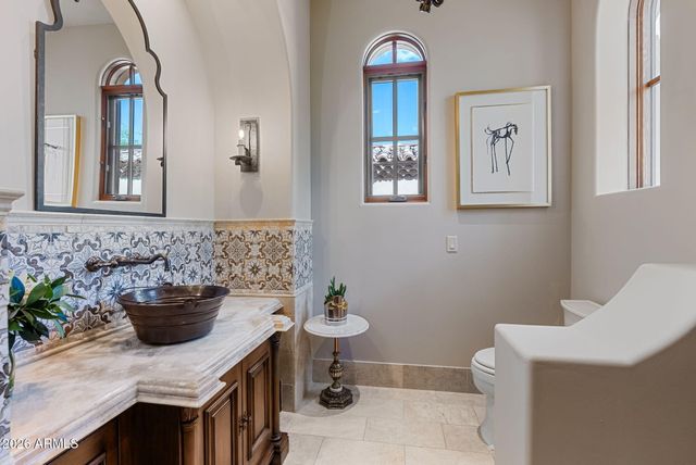 9926 E KEMPER Way, Scottsdale, AZ 85255