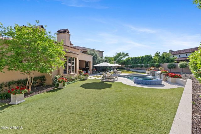 9926 E KEMPER Way, Scottsdale, AZ 85255