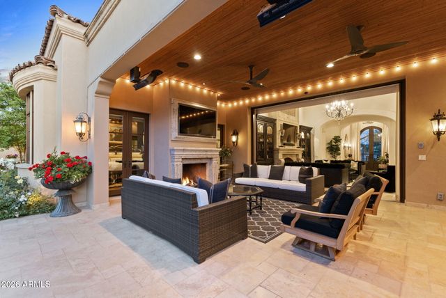 9926 E KEMPER Way, Scottsdale, AZ 85255