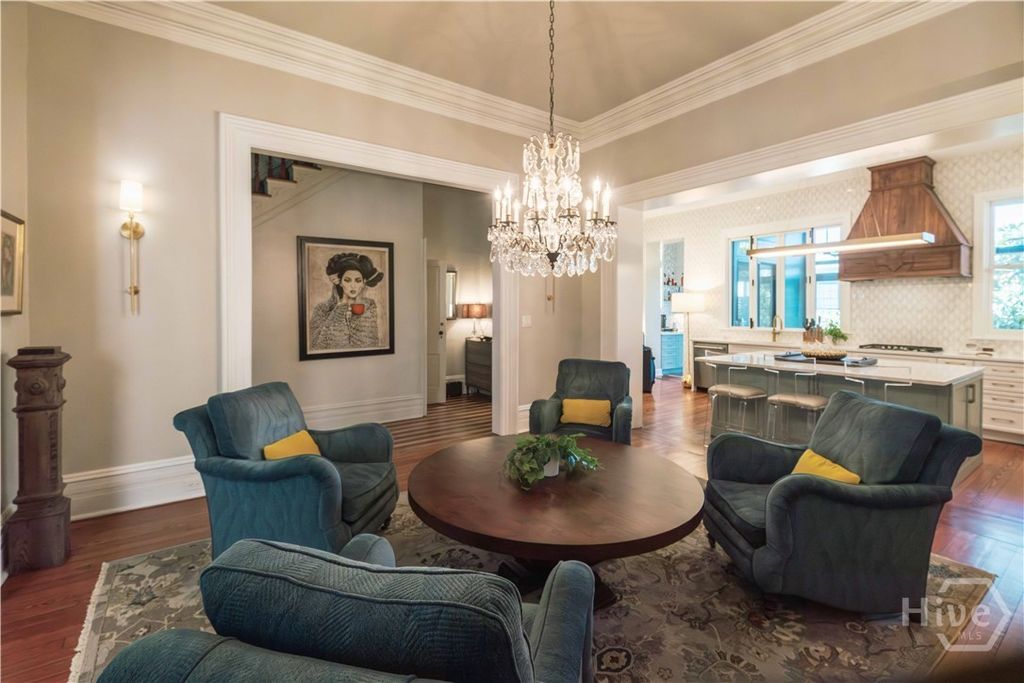 Image 15 of property listing at 314 E Huntingdon Street, Savannah, GA 31401