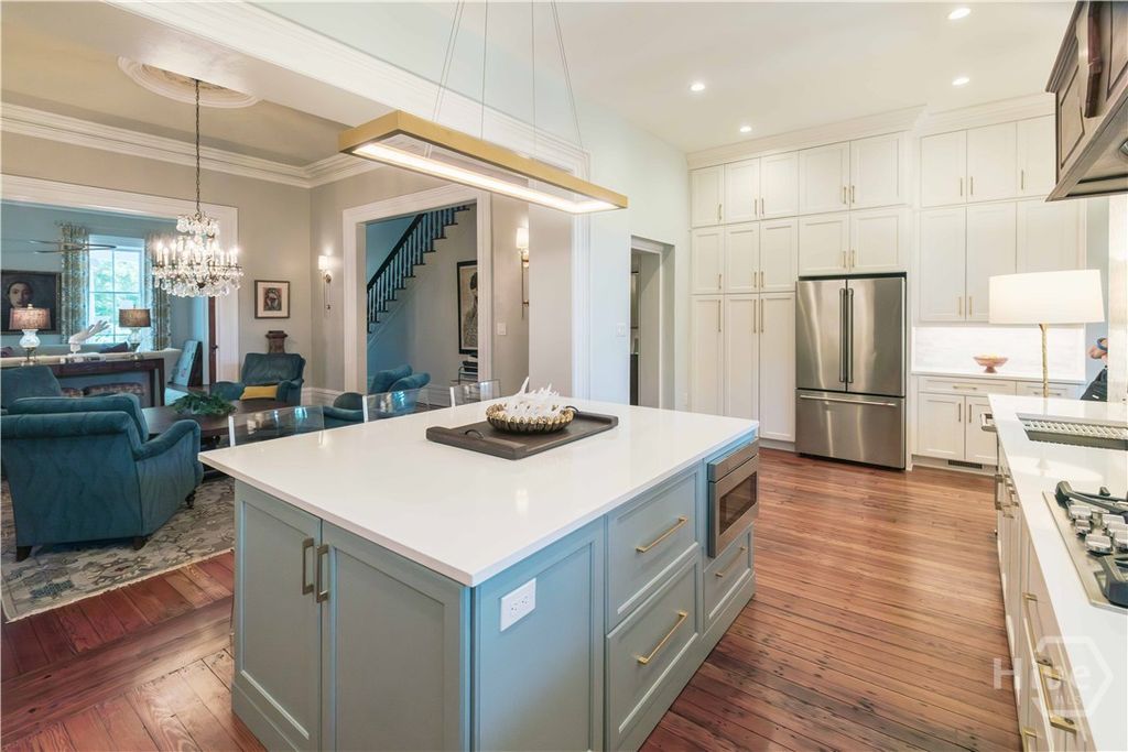 Image 21 of property listing at 314 E Huntingdon Street, Savannah, GA 31401
