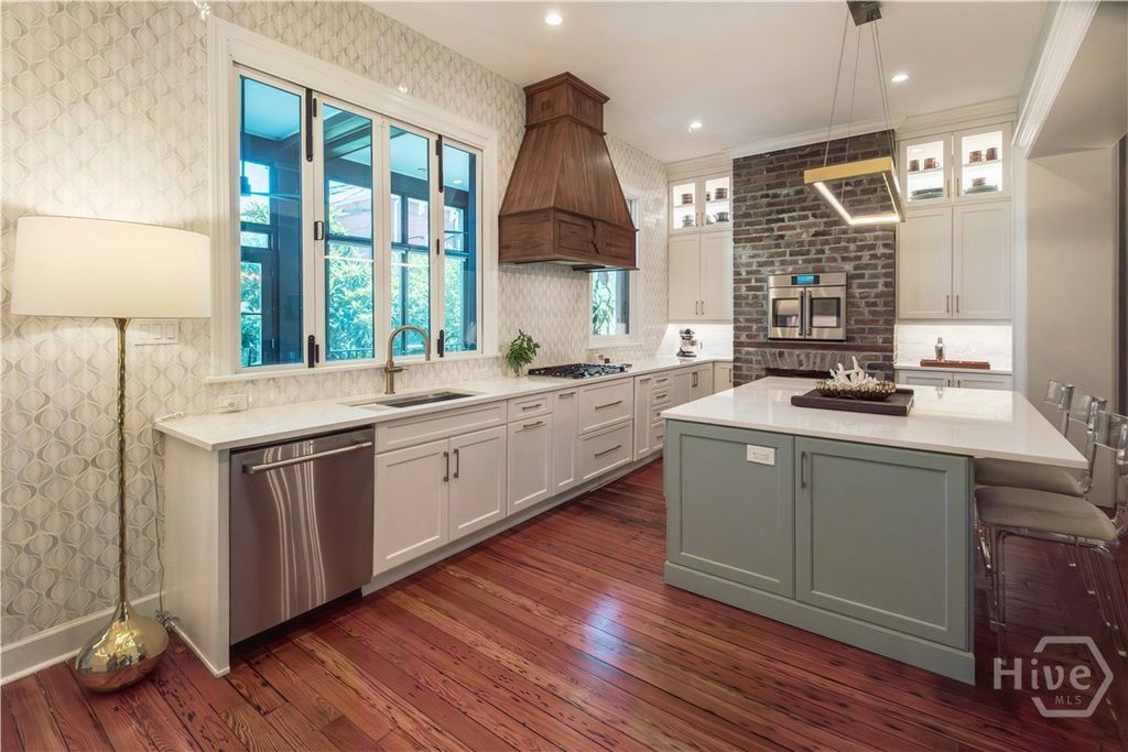 Image 26 of property listing at 314 E Huntingdon Street, Savannah, GA 31401