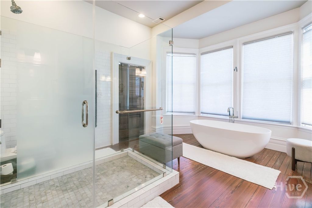 Image 34 of property listing at 314 E Huntingdon Street, Savannah, GA 31401