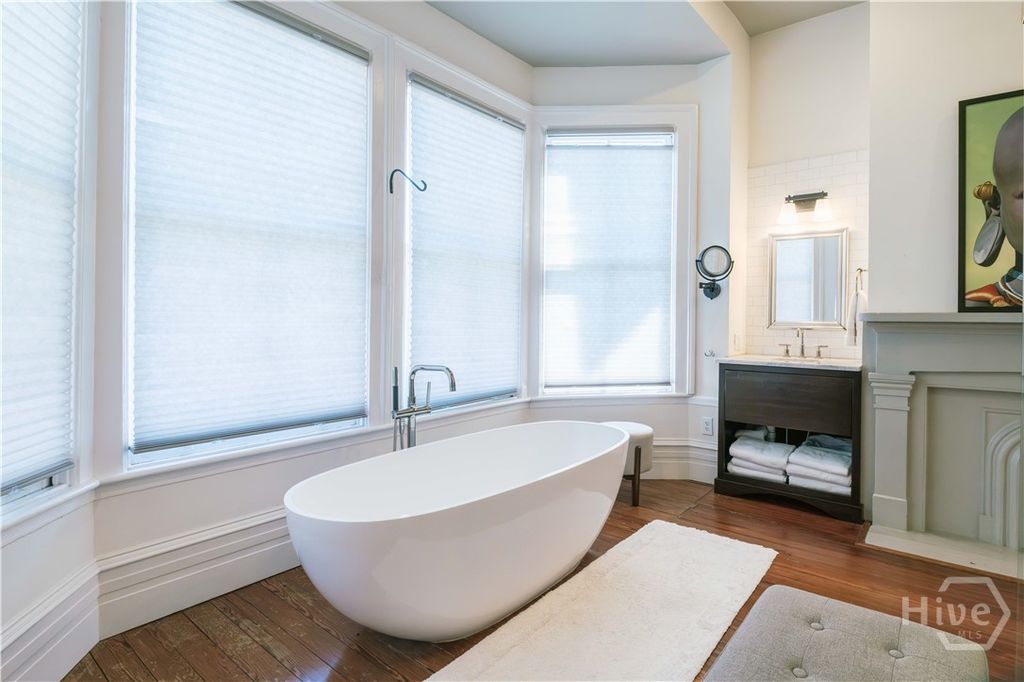Image 36 of property listing at 314 E Huntingdon Street, Savannah, GA 31401