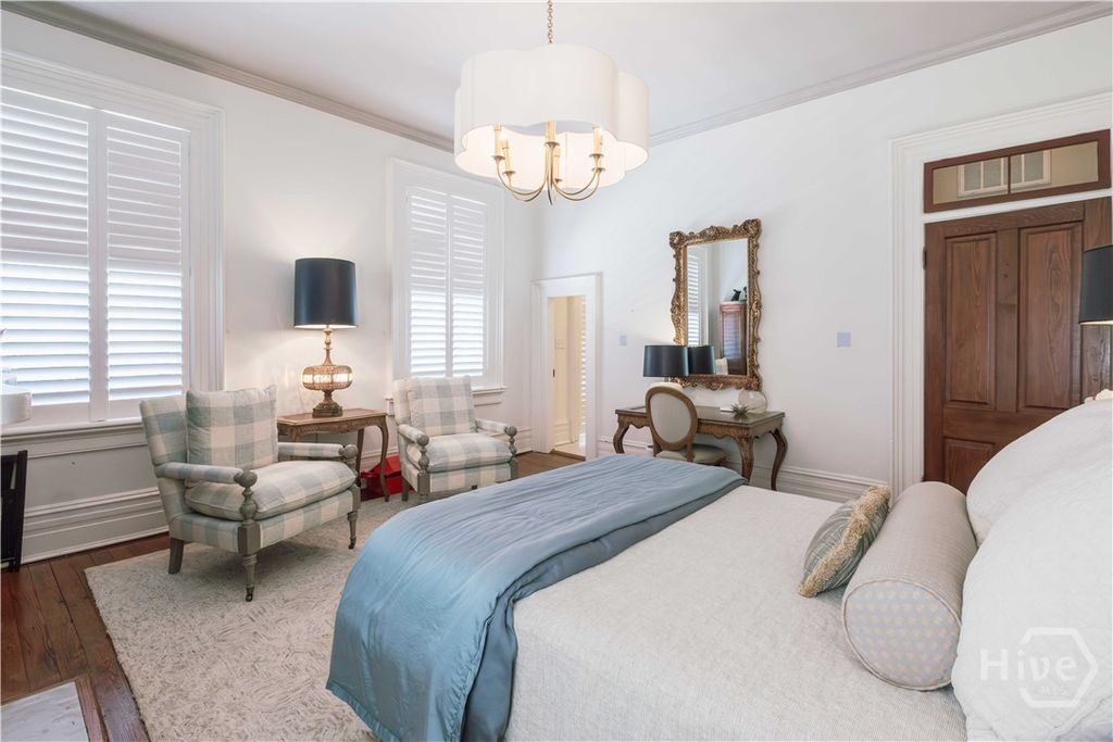 Image 39 of property listing at 314 E Huntingdon Street, Savannah, GA 31401