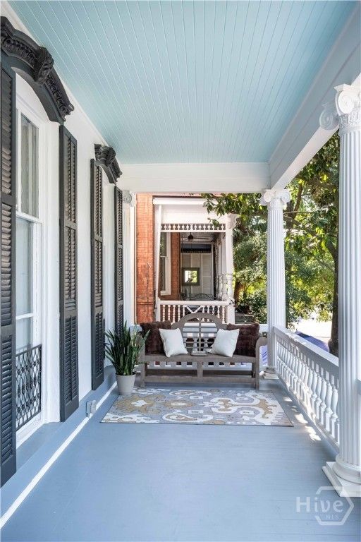 Image 4 of property listing at 314 E Huntingdon Street, Savannah, GA 31401