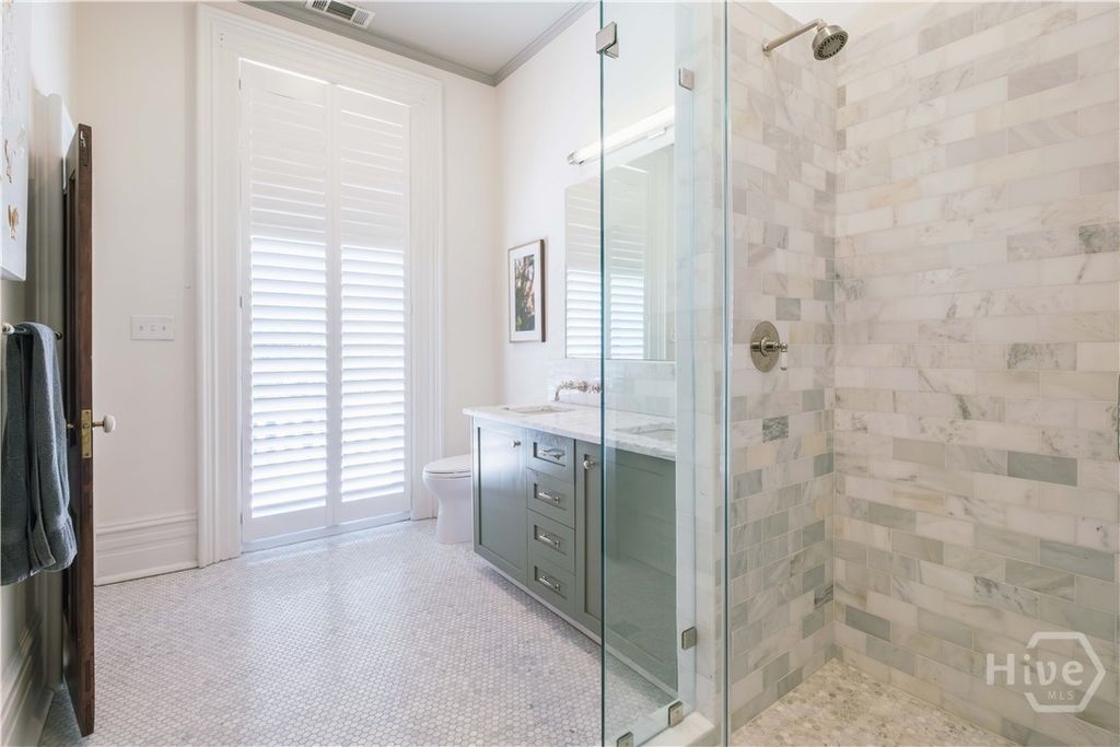 Image 41 of property listing at 314 E Huntingdon Street, Savannah, GA 31401