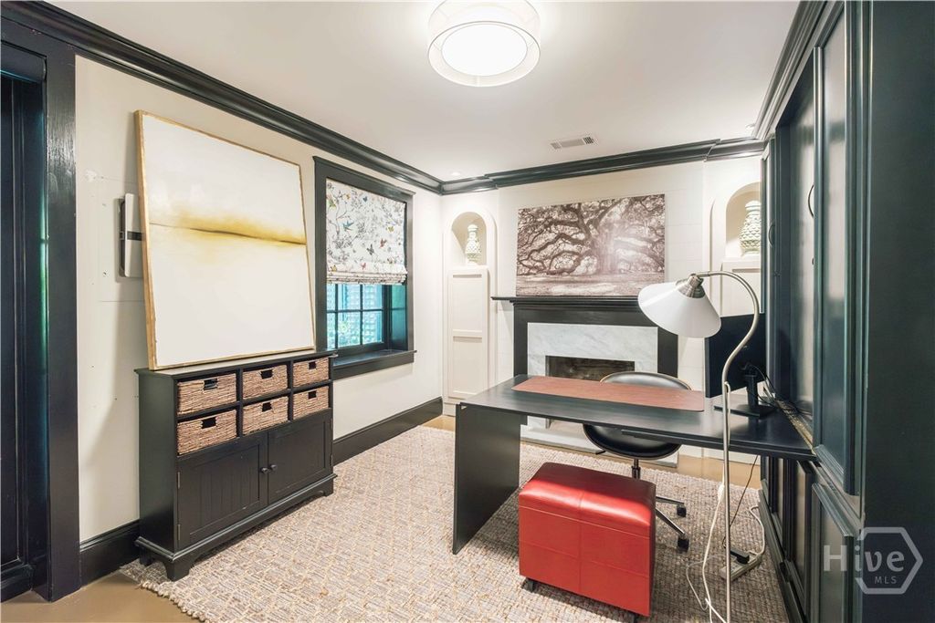 Image 52 of property listing at 314 E Huntingdon Street, Savannah, GA 31401