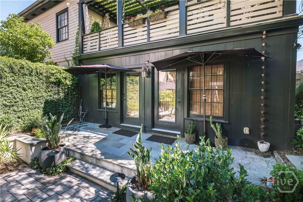 Image 63 of property listing at 314 E Huntingdon Street, Savannah, GA 31401