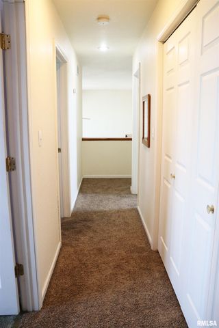 1157 E GUTH Road, Washington, IL 61571