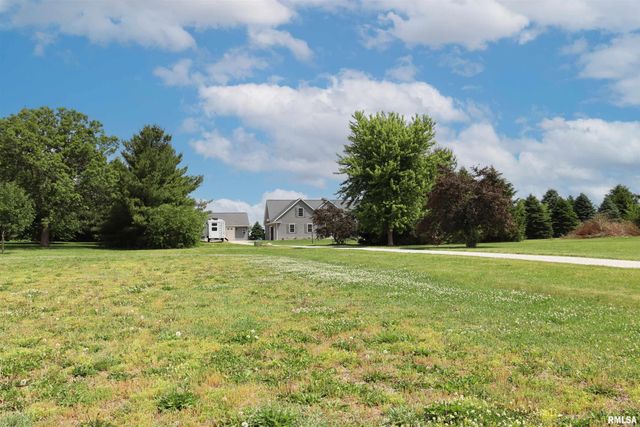 1157 E GUTH Road, Washington, IL 61571