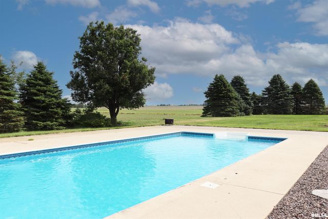 1157 E GUTH Road, Washington, IL 61571