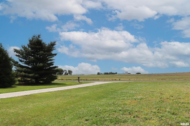 1157 E GUTH Road, Washington, IL 61571