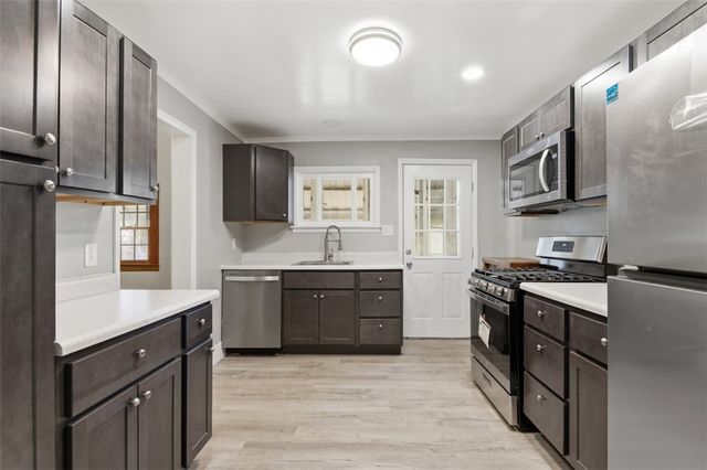 1005 Maplewood Ave, Ambridge, PA 15003