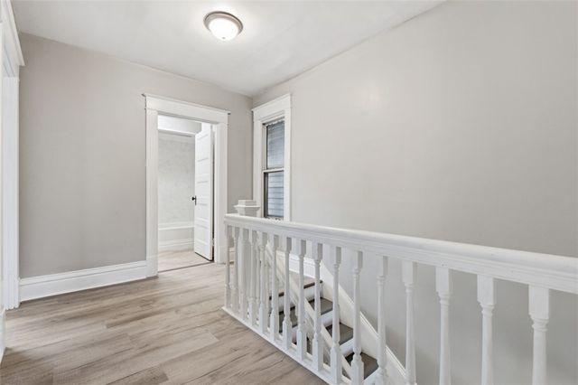 1005 Maplewood Ave, Ambridge, PA 15003