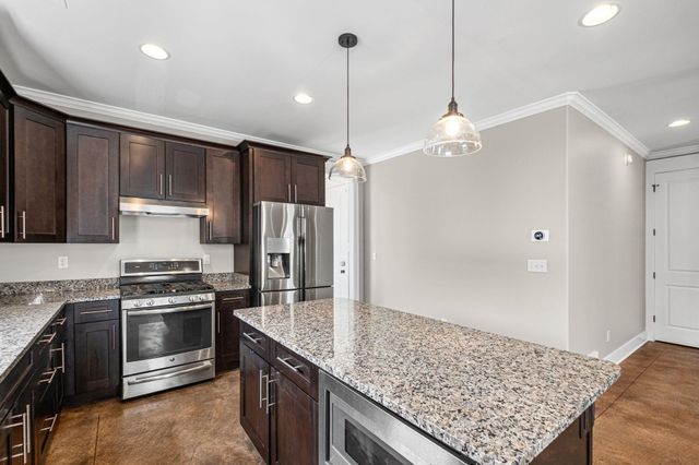 635 S FRONT ST S, Memphis, TN 38103