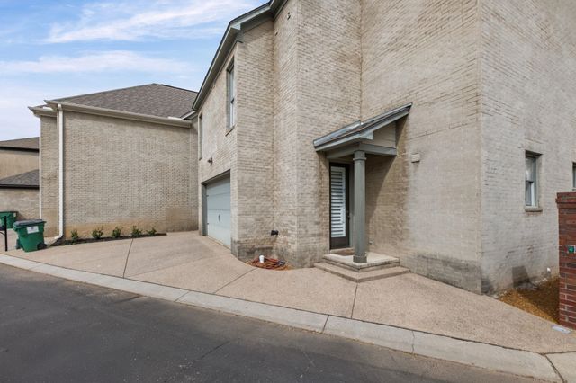 635 S FRONT ST S, Memphis, TN 38103